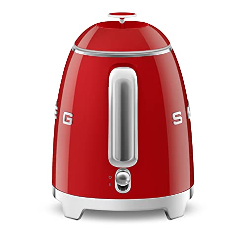 Smeg KLF05RDUK Mini bouilloire de 0,8 l, style rétro années 50, base antidérapante, arrêt automatique, 1400 W, rouge