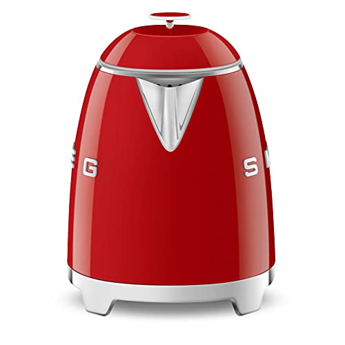 Smeg KLF05RDUK Mini bouilloire de 0,8 l, style rétro années 50, base antidérapante, arrêt automatique, 1400 W, rouge